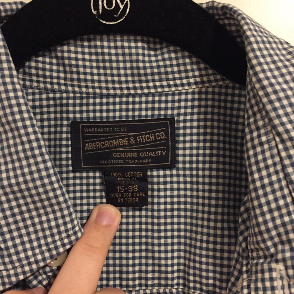 Abercrombie and Fitch button down (SIZE 15-33) - Picture 2 of 2